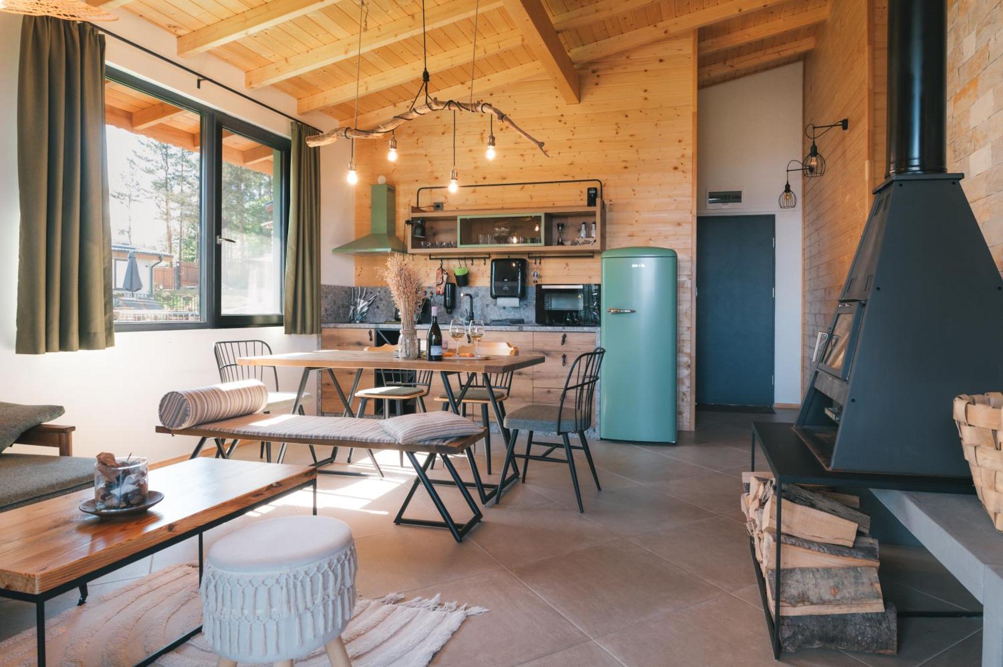 Dakota Forest Retreat Villa
