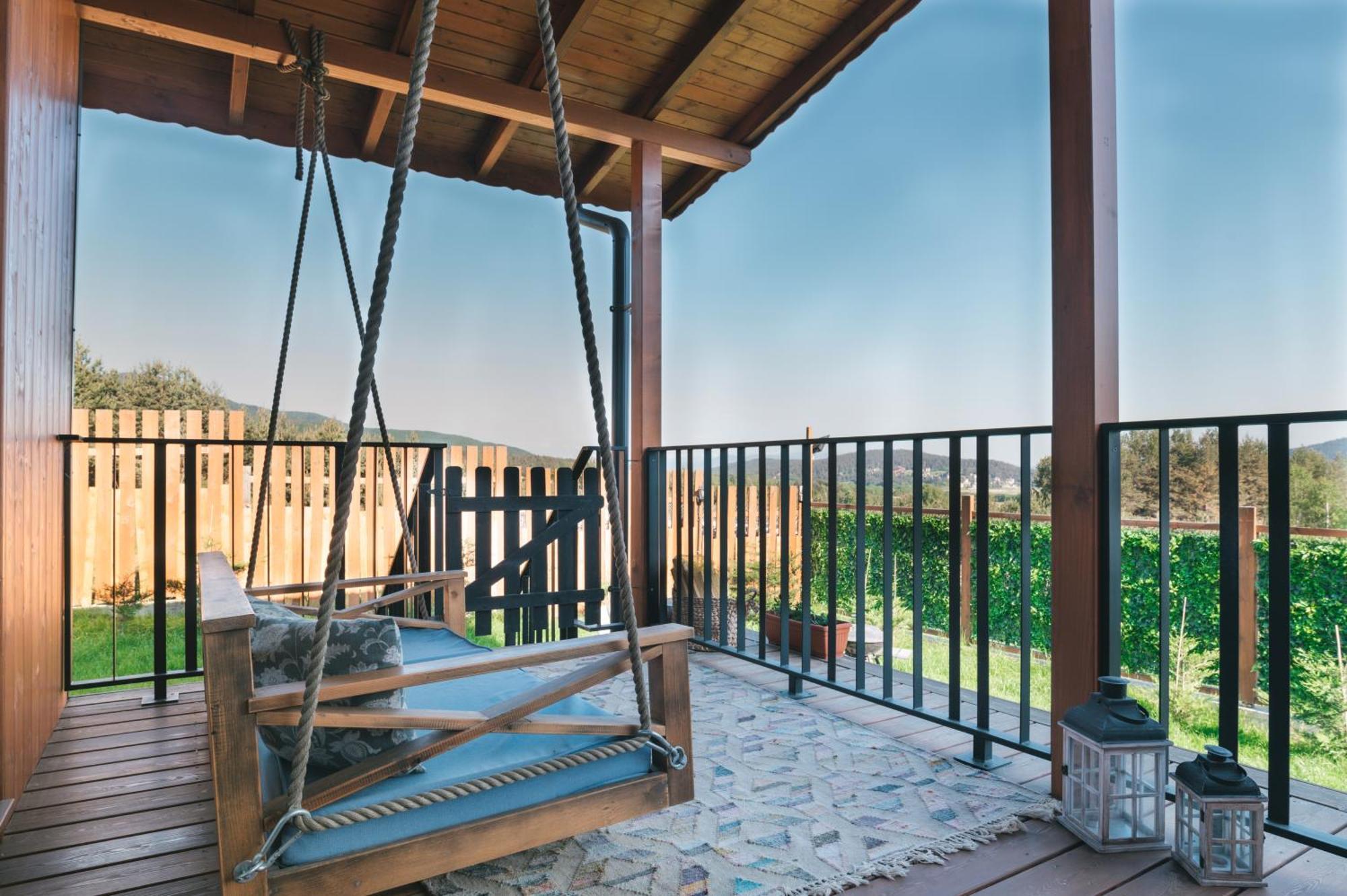 Dakota Forest Retreat *