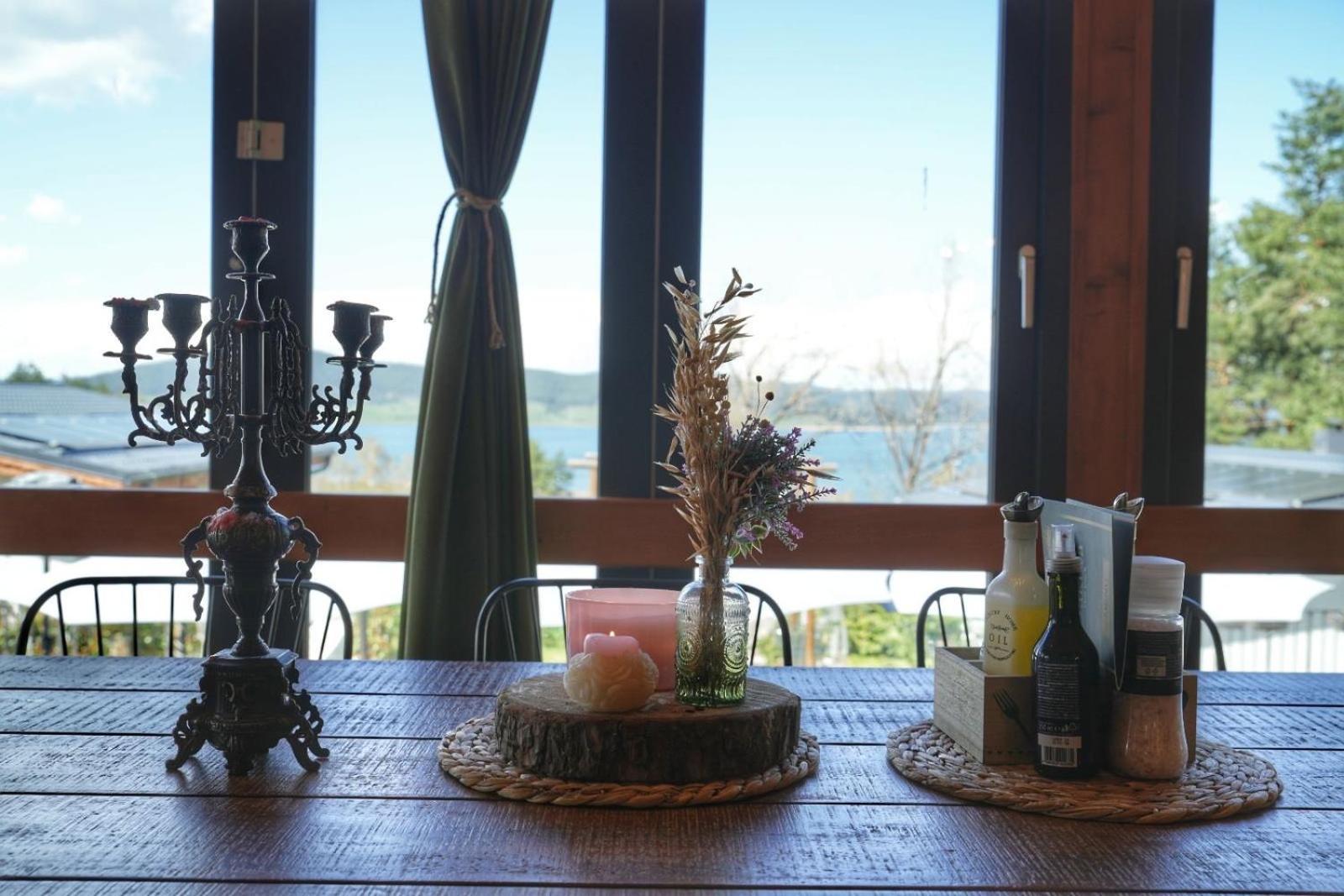 Villa Dakota Forest Retreat